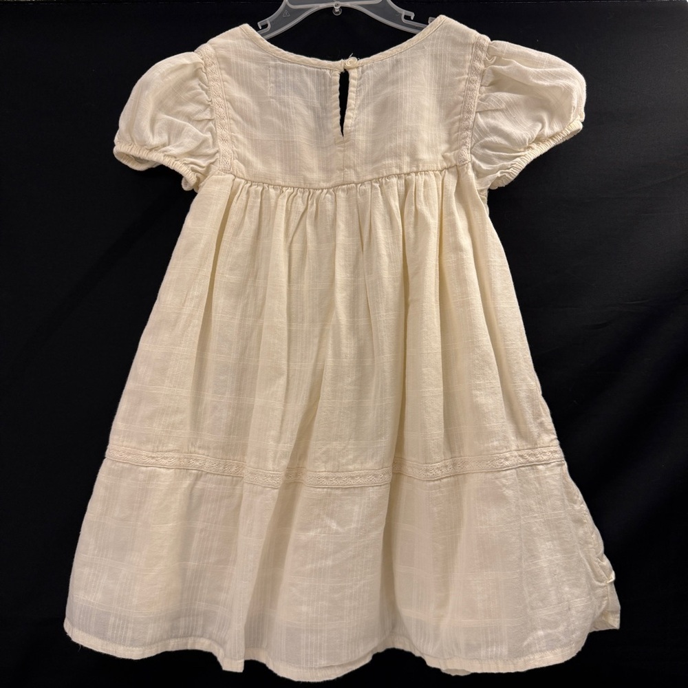 Old Navy Cream lined Sundress Girls size 4T Pleated Puff Sleeve Cotton Blend - Picture 2 of 7